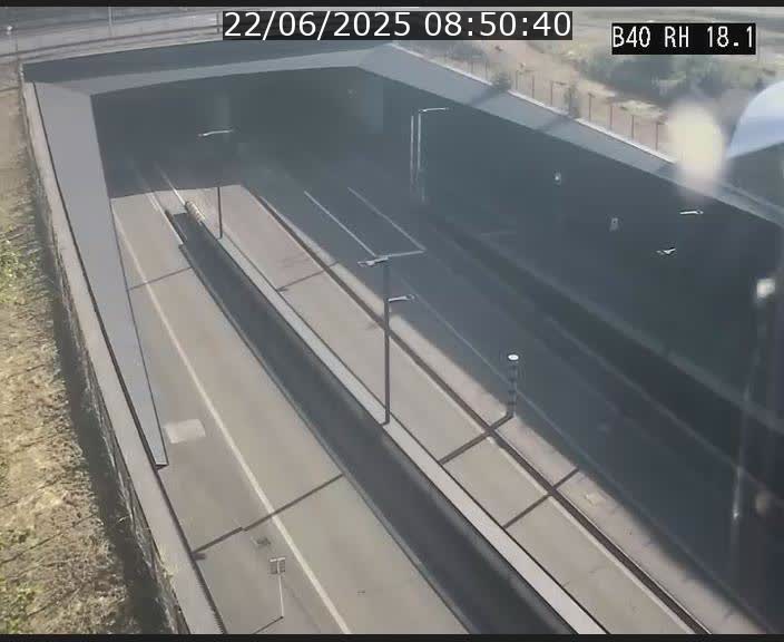 Webcam sur la route de contournement d'Esch-Belval avant le tunnel Central Gate au niveau de la porte de France et du radar fixe