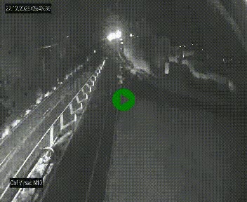 Vue en direct de l'autoroute A10 grâce à un drône situé au-dessus du péage de Virsac