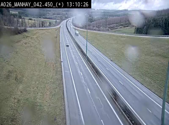 Webcam autoroute A26/E25 à hauteur de Manhay, à la jonction avec la N651 en direction de Luxembourg - BK 42.4