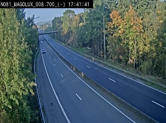 Webcam sur la N81 (E411) à hauteur de la jonction avec la N883. Vue orientée vers Arlon