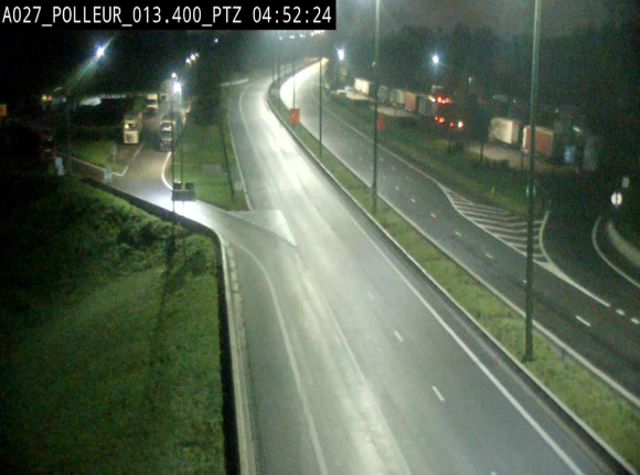 Webcam A27/E42 avec vue sur le parking de l'aire de Polleur, après le Viaduc de Polleur à Theux. Vue orientée vers Liège