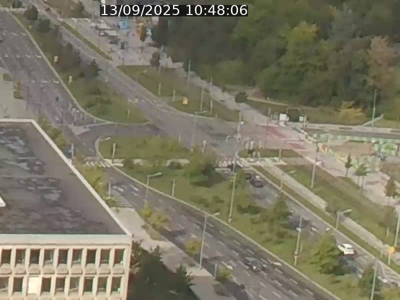 Webcam sur l'avenue John Fitzgerald Kennedy (N51) avec vue sur le Pont rouge (Pont Grande Duchesse Charlotte), l'arrêt Pfaffenthal et l'entrée du quartier Kirchberg