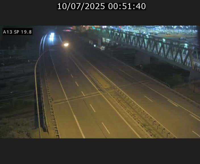 Traffic live webcam Luxembourg Croix de Bettembourg - A13 direction Esch-sur-Alzette - BK 19.8