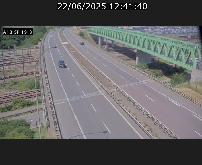 Traffic live webcam Luxembourg Croix de Bettembourg - A13 direction Esch-sur-Alzette - BK 19.8