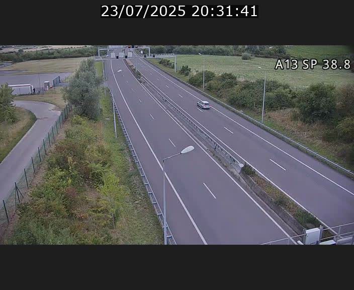 Webcam autoroute A13 à l'entrée ouest du tunnel Markusbierg à Schengen. Vue orientée vers le tunnel et l'Allemagne