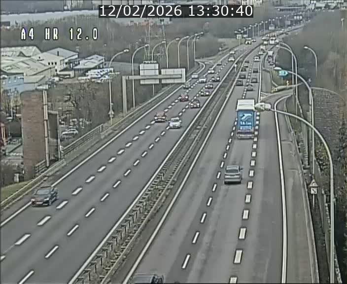 Traffic live webcam Luxembourg Jonction Foetz - A4 - BK 12.0 - direction Esch sur Alzette