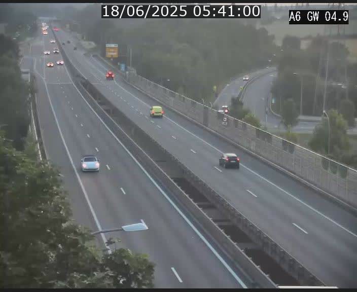 Traffic live webcam Luxembourg Croix de Cessange - A6 - BK 4.9 - direction Belgique