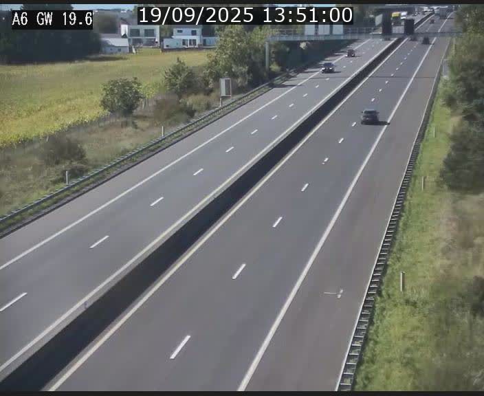 Traffic live webcam Luxembourg - Steinfort - A6 - BK 19.6 - direction Belgique