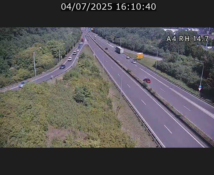 Traffic live webcam Luxembourg Jonction Lankelz - A4 - BK 14.7 - direction Luxembourg