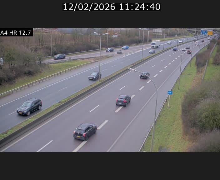 Traffic live webcam Luxembourg Esch sur Alzette - A4 - BK 12.7 - direction Esch-Belval