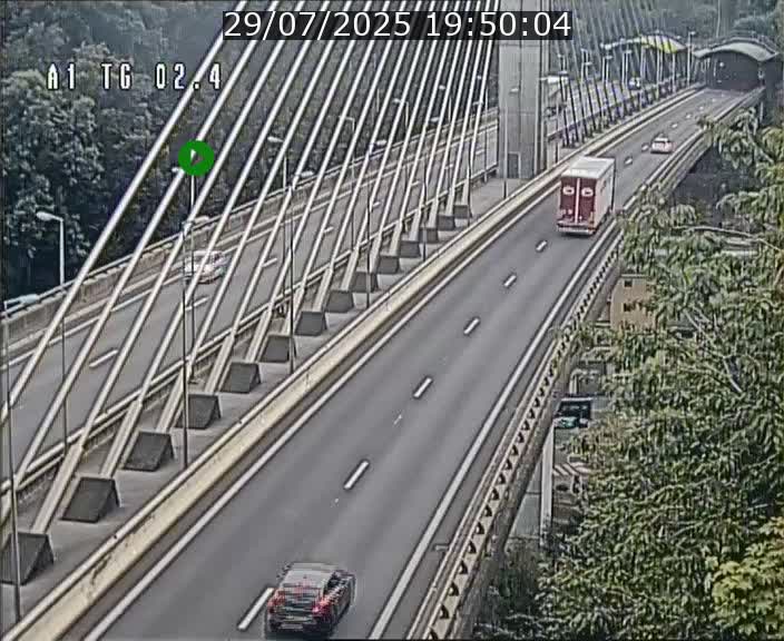 Traffic live webcam Luxembourg Sandweiler - A1 direction Luxembourg-ville - BK 2.4