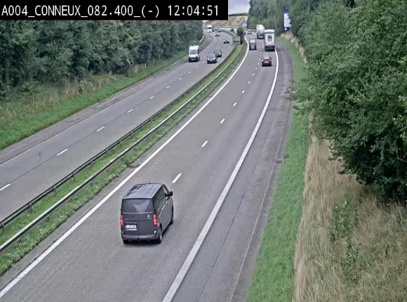Webcam sur l'E411 avant les sorties 20 menant à Ciney, Dinant et Achêne. Vue orientée vers Namur