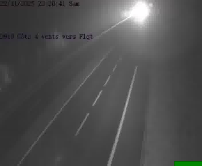 Webcam sur la D910 située dans la Côte des 4 vents. Vue orientée vers le haut de la côte, vers Faulquemont