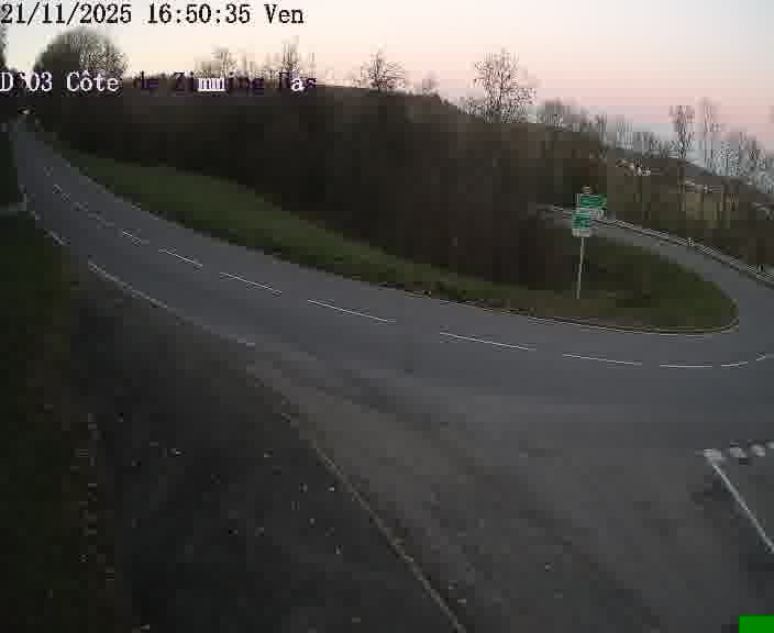 Webcam sur la D603 située dans la Côté de Zimming-bas, dans le virage en demi-tour, à la jonction avec la D74