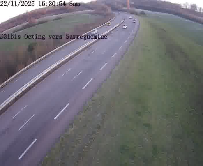 Webcam installée le long de D31bis (France) à Oeting, pointée vers Sarreguemines, utile pour suivre précisément les conditions de trafic.