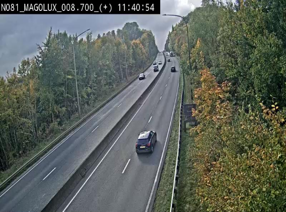 Webcam sur la N81 (E411) à hauteur de la jonction avec la N883. Vue orientée vers Longwy
