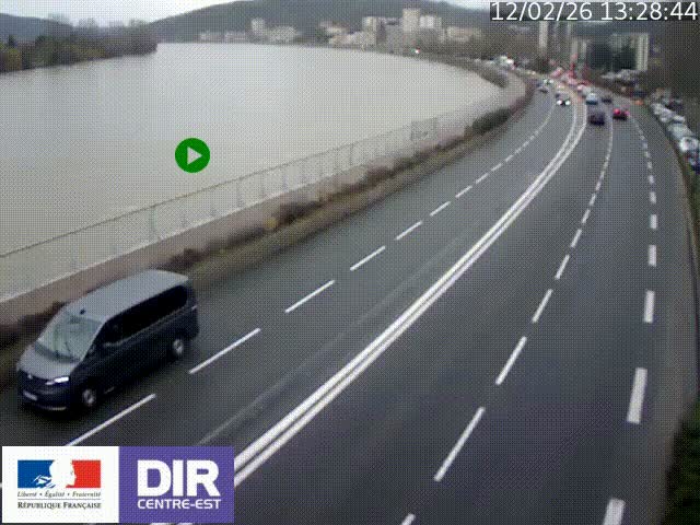 Webcam sur le quai Parjot à Vienne, aux Portes de Lyon, sur la Nationale 7, à la jonction avec le boulevard du Rhône-nord (D1407), caméra orientée vers Lyon