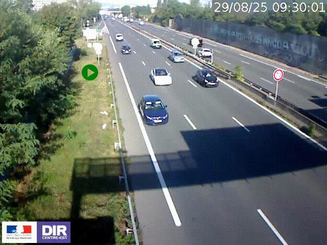 Webcam à Bron sur l'A43 à la jonction avec le boulevard périphérique de Lyon (D383). Vue orientée vers Lyon