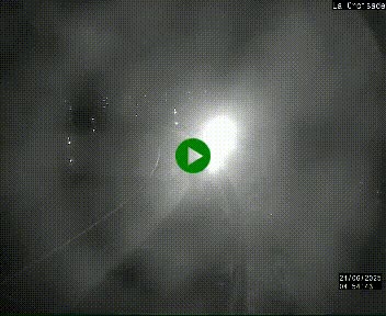 Webcam au carrefour de la croisade, à la jonction entre la N22 et la N320, avant le poste de douane franco-andorrane. Webcam à 1790 mètres d'altitude