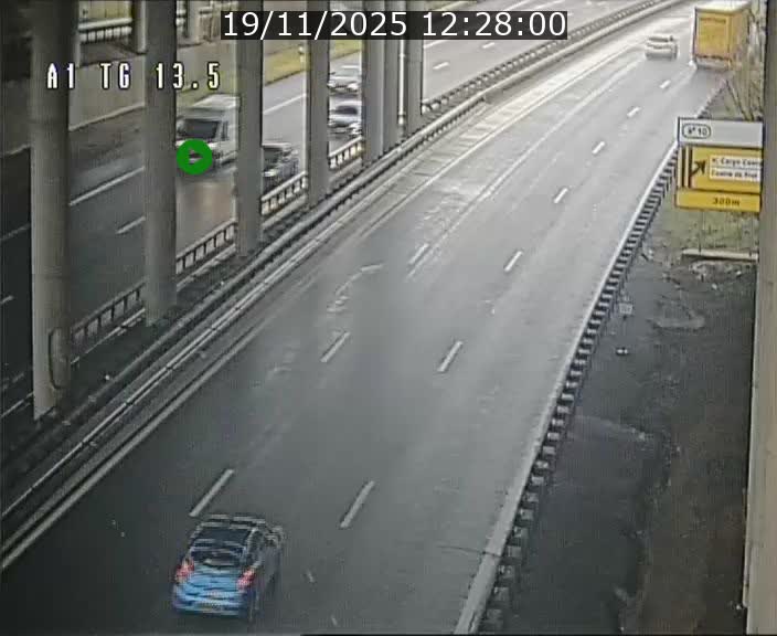 Traffic live webcam Luxembourg Senningen - A1 direction Luxembourg - BK 13.5