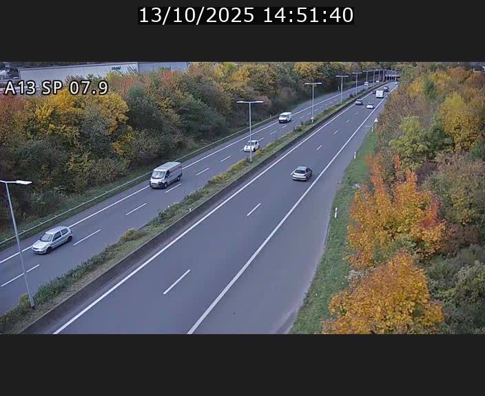 Traffic live webcam Luxembourg Jonction Lankelz - A13 direction Pétange - BK 7.9