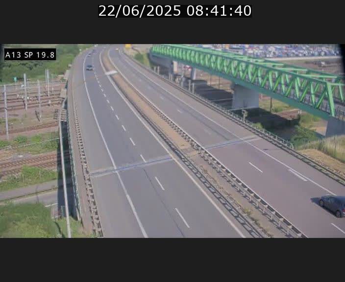 Traffic live webcam Luxembourg Croix de Bettembourg - A13 direction Esch-sur-Alzette - BK 19.8