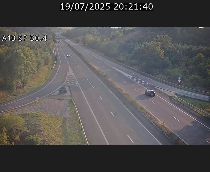 Traffic live webcam Luxembourg Altwies - A13 direction Luxembourg-ville - BK 30.4