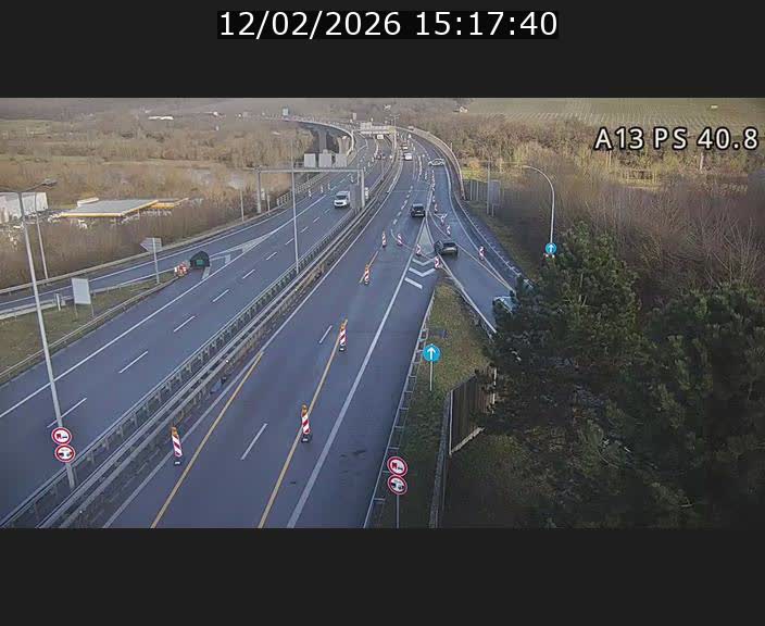 Webcam autoroute A13 à la sortie est du tunnel Markusbierg à Schengen. Vue sur le pont de la Moselle, vers l'Allemagne