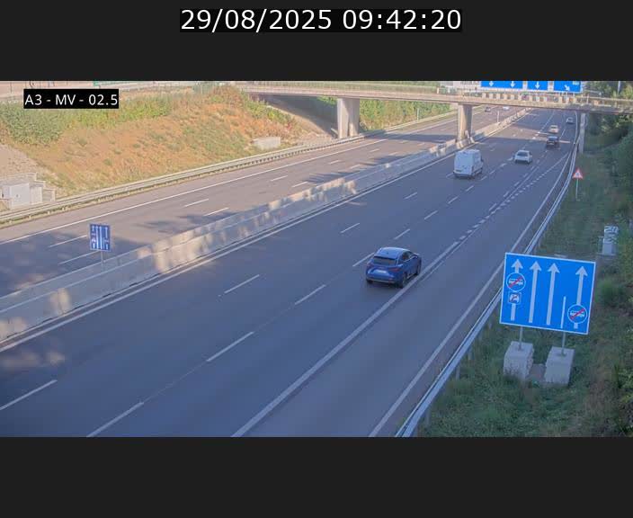 Webcam autoroute A3 au Luxembourg à proximité de la Croix de Gasperich. Vue orientée vers Luxembourg