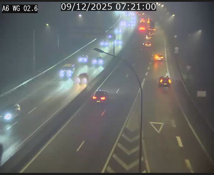 Traffic live webcam Luxembourg Croix de Cessange - A6 - BK 2.6 - direction France/Allemagne