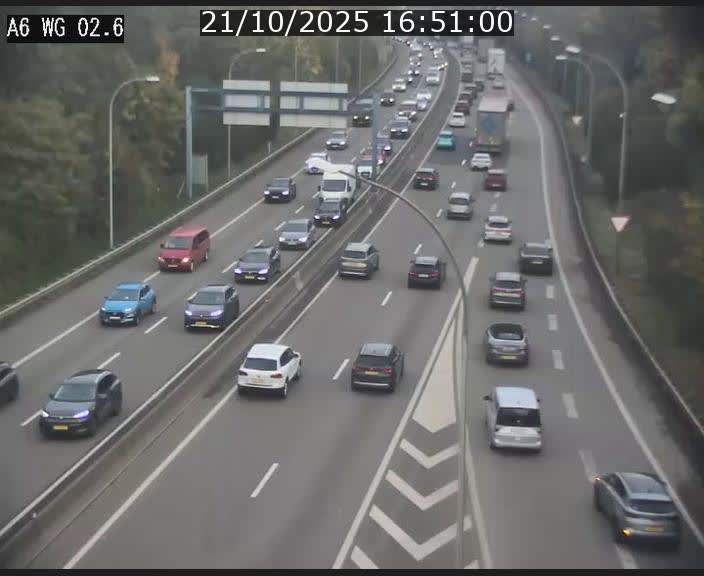 Traffic live webcam Luxembourg Croix de Cessange - A6 - BK 2.6 - direction France/Allemagne