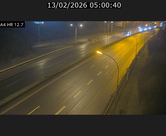Traffic live webcam Luxembourg Esch sur Alzette - A4 - BK 12.7 - direction Esch-Belval