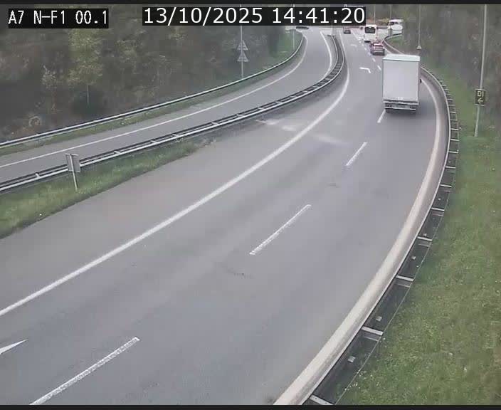 Webcam autoroute Luxembourg A7 située dans la sortie 1 Waldhof, vers la N11, avant le Tunnel Stafelter