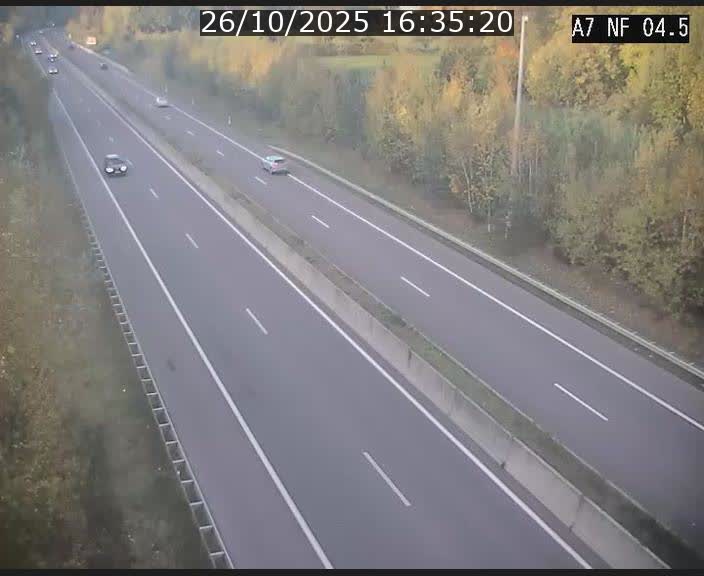 Caméra autoroute Luxembourg A7 - Passage à gibier Rëngelbour - direction Tunnel Grouft