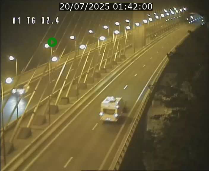 Traffic live webcam Luxembourg Sandweiler - A1 direction Luxembourg-ville - BK 2.4