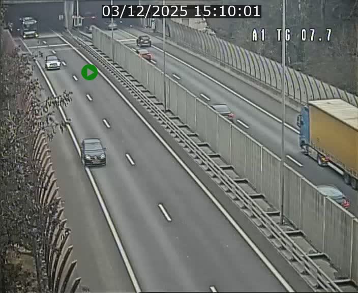 Traffic live webcam Luxembourg Kirchberg - A1 direction Luxembourg-ville - BK 7.7