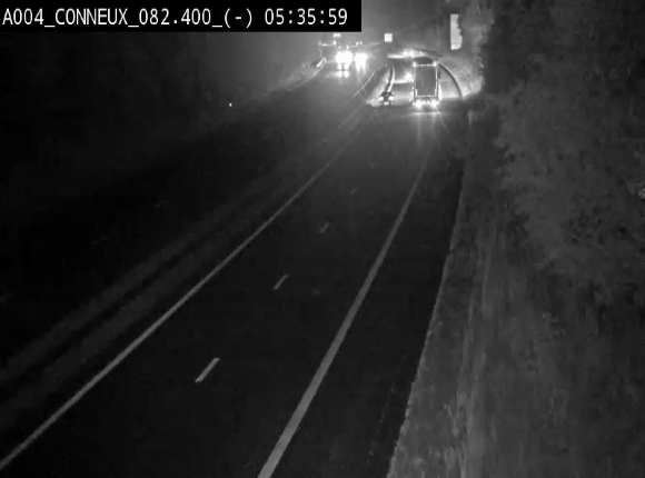 Webcam sur l'E411 avant les sorties 20 menant à Ciney, Dinant et Achêne. Vue orientée vers Namur