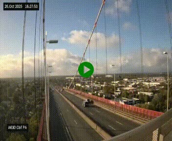 Webcam autoroute sur le périphérique de Bordeaux (A630) au nord de la ville. Caméra située sur le Pont d'Aquitaine.