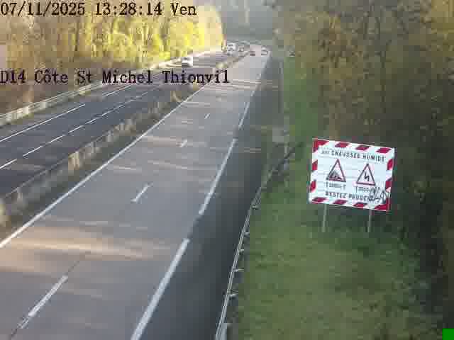 Webcam sur la D14, dans la côte Saint-Michel. Vue orientée vers Thionville