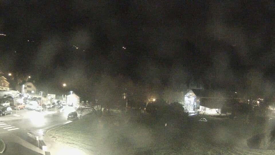 Webcam au niveau de la mairie du village du Bourg d'Oisans, aux pieds de l'Alpe d'Huez et aux portes du parc des Écrins