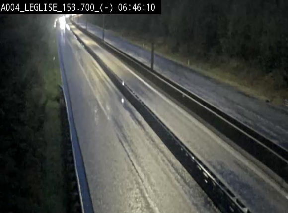 Webcam autoroute A4 (E411-E25) à Léglise, avant la jonction avec la N40. Vue orientée vers Bruxelles