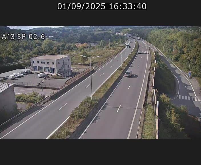 Traffic live webcam Luxembourg Sanem - A13 direction Pétange - BK 2.6