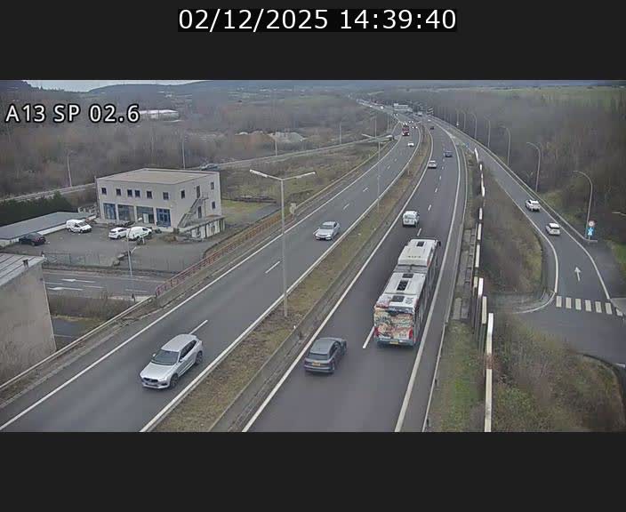 Traffic live webcam Luxembourg Sanem - A13 direction Pétange - BK 2.6