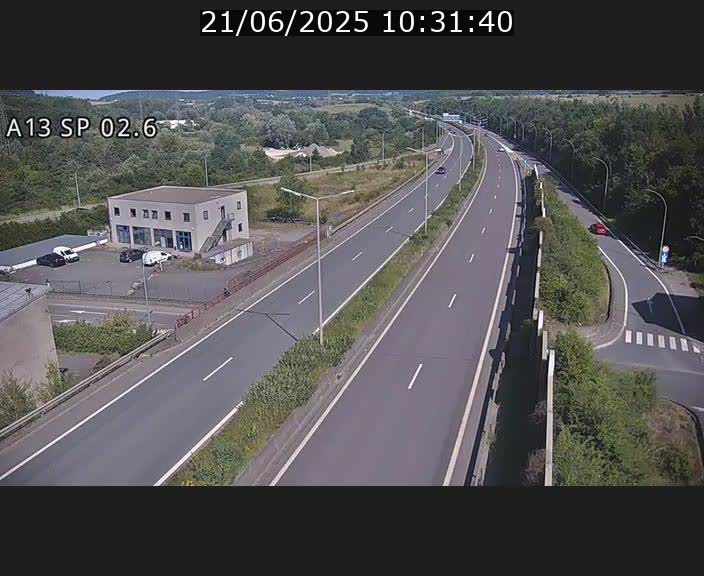 Traffic live webcam Luxembourg Sanem - A13 direction Pétange - BK 2.6