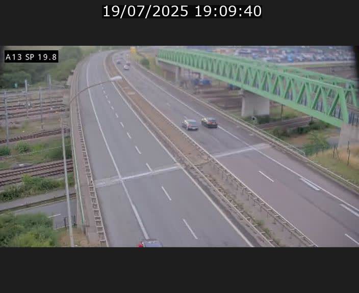 Traffic live webcam Luxembourg Croix de Bettembourg - A13 direction Esch-sur-Alzette - BK 19.8