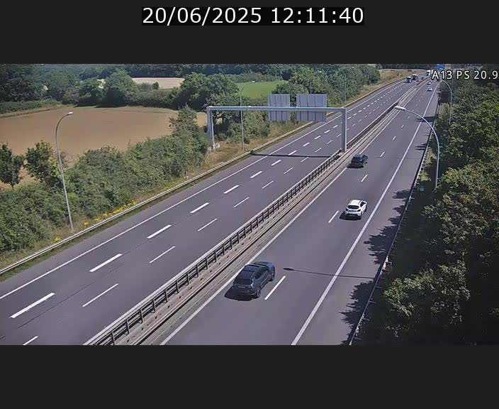 Traffic live webcam Luxembourg Croix de Bettembourg, rond-point d'Hellange - A13 direction Allemagne - BK 20.9