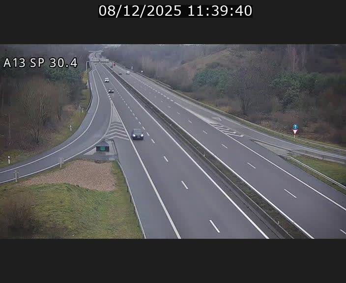 Traffic live webcam Luxembourg Altwies - A13 direction Luxembourg-ville - BK 30.4