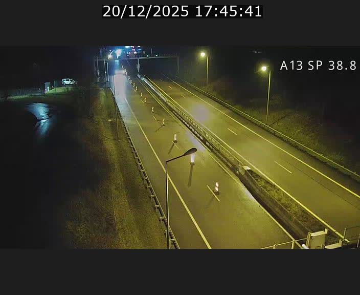 Webcam autoroute A13 à l'entrée ouest du tunnel Markusbierg à Schengen. Vue orientée vers le tunnel et l'Allemagne