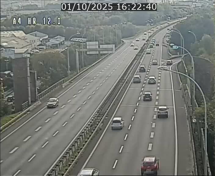 Traffic live webcam Luxembourg Jonction Foetz - A4 - BK 12.0 - direction Esch sur Alzette