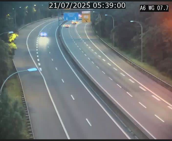 Traffic live webcam Luxembourg - Bridel - A6 - BK 7.7 - direction Belgique